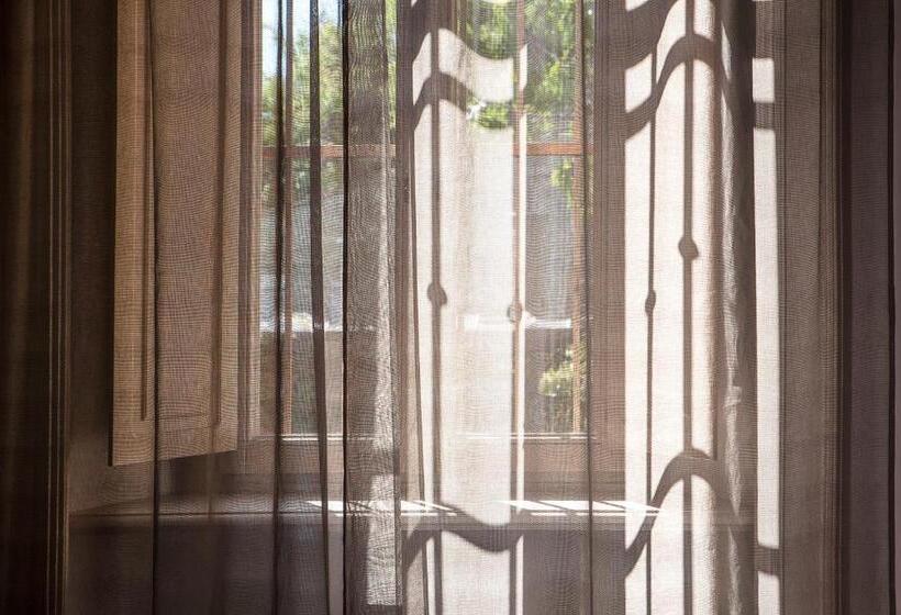 Полулюкс Вид на Бассейн, Relais Villa Del Borgo