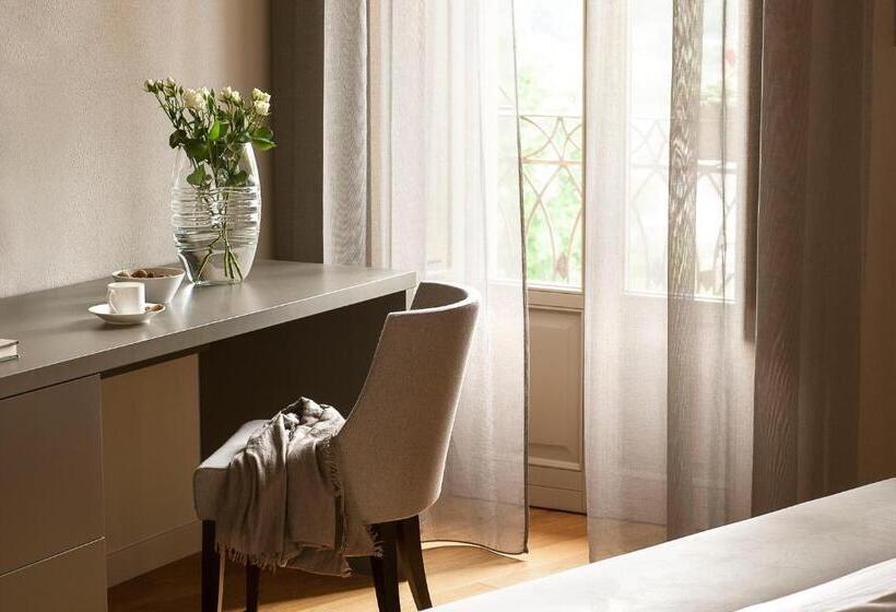 Полулюкс с Балконом, Relais Villa Del Borgo
