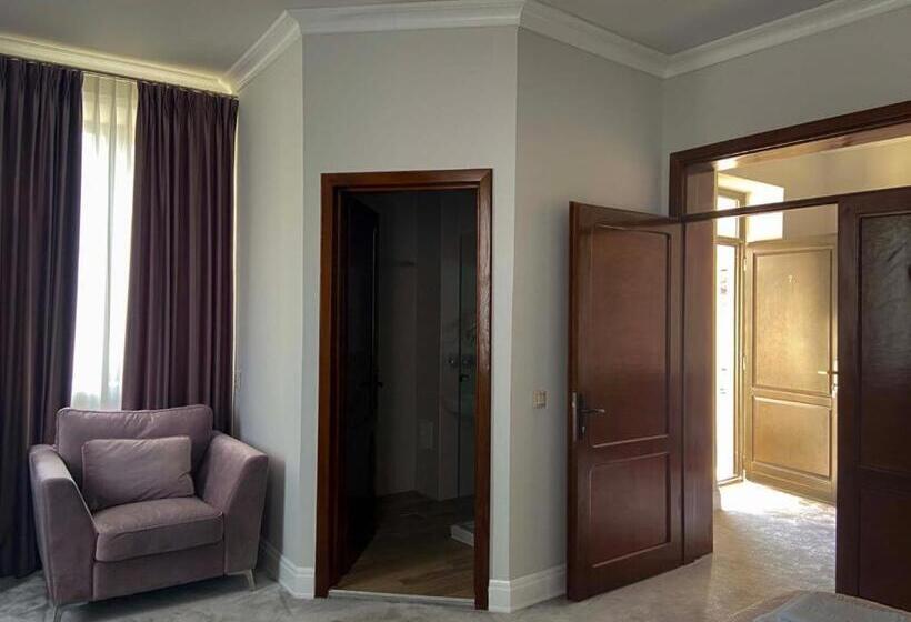 سوییت خانوادگی, Maisonette Apartments