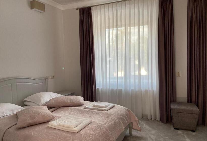 سوییت خانوادگی, Maisonette Apartments