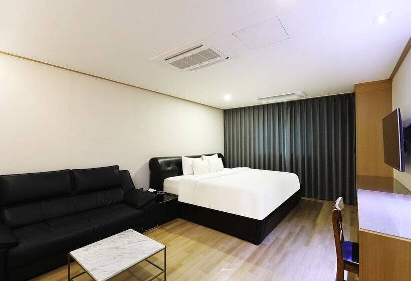 패밀리 스위트, Paju Golden Hill