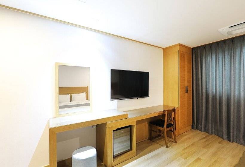 패밀리 스위트, Paju Golden Hill