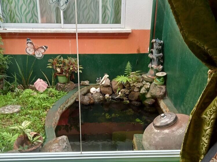 جناح ديلوكس, Villa 301 B&b