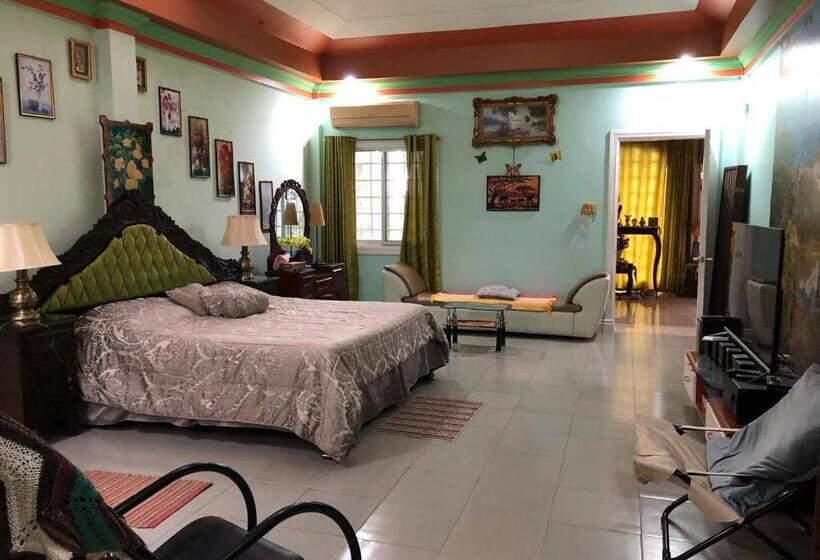 Deluxe Suite King Bed, Villa 301 B&b
