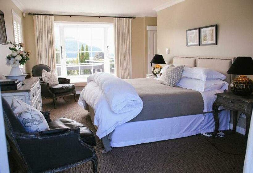 اتاق لوکس چهار تخته, Ngamihi Lodge
