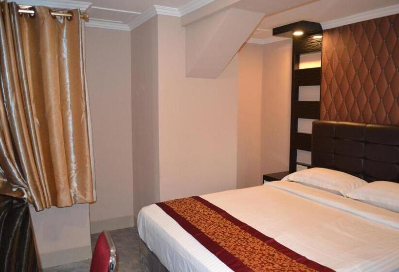 Номер Deluxe, Puncak Budget