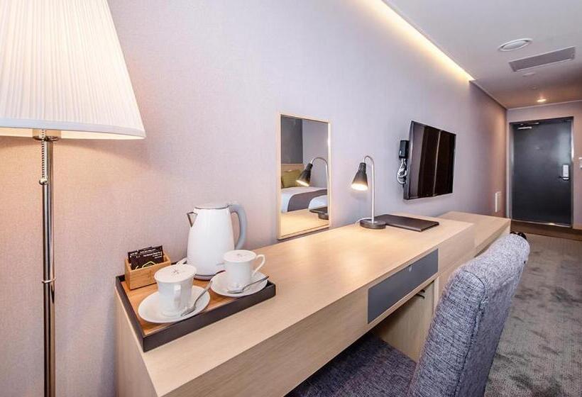 Номер Deluxe Вид на Море, Shalom Jeju