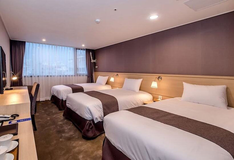 Трехместный Номер Deluxe, Shalom Jeju