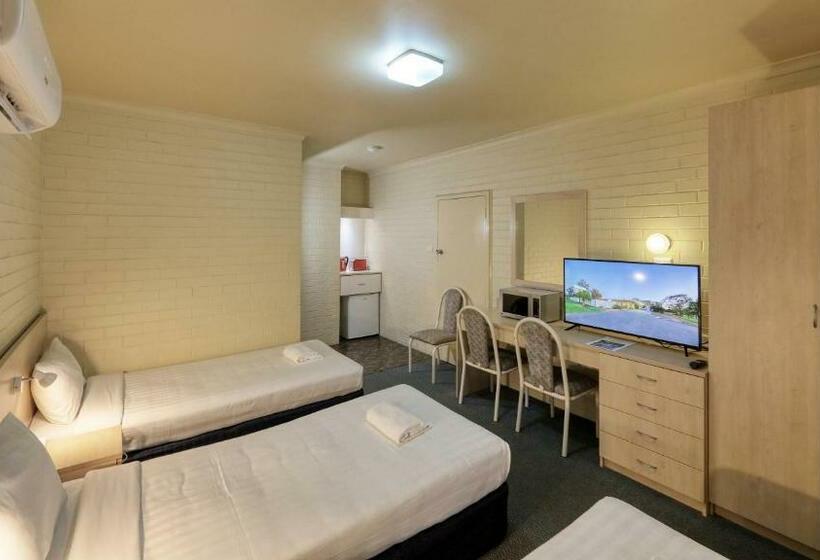 Номер Стандарт Трехместный, Junee Motor Inn