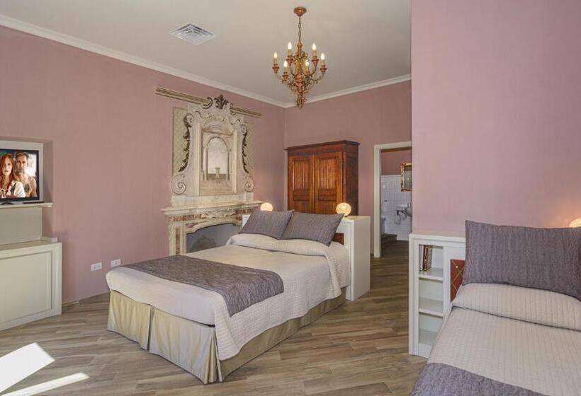 اتاق لوکس سه تخته, Villa Agnolaccio Residenza D'epoca