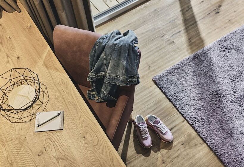 اتاق استاندارد با بالکن, Auszeit