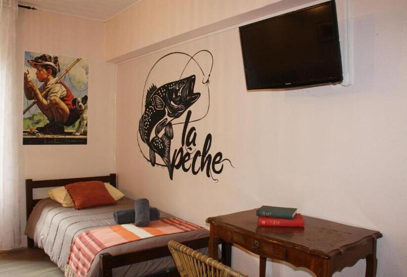 Номер Стандарт Трехместный, Hôtel Les Bateliers