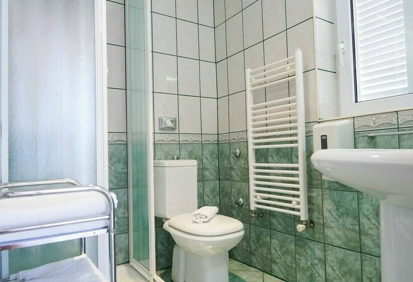 اتاق استاندارد با بالکن و چشم‌انداز دریا, Belvedere