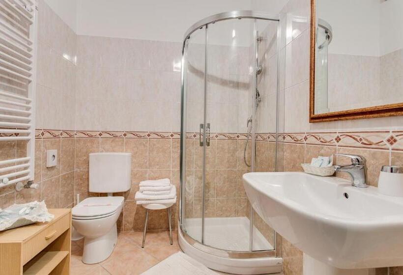 Номер Комфорт, Villa Pina