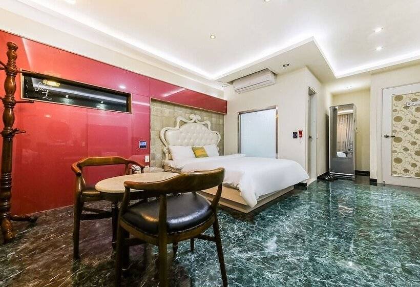 اتاق استاندارد, Inca Motel