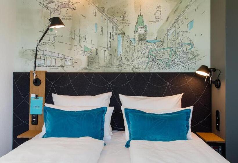 Стандартный Номер Кровать Кинг, Motel One Freiburg