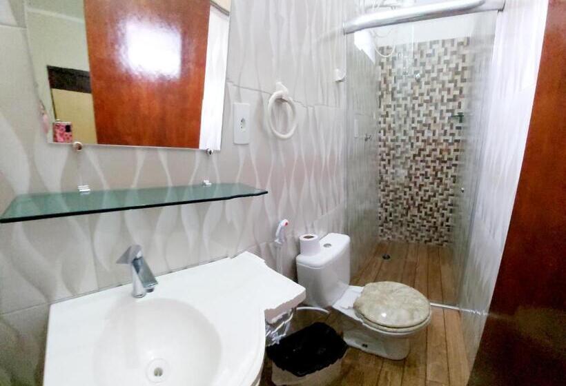 Standard Triple Room, Solo Nunes