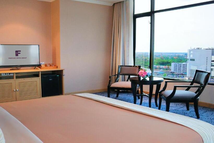 Люкс, Fortune Hotel Korat  Sha Plus