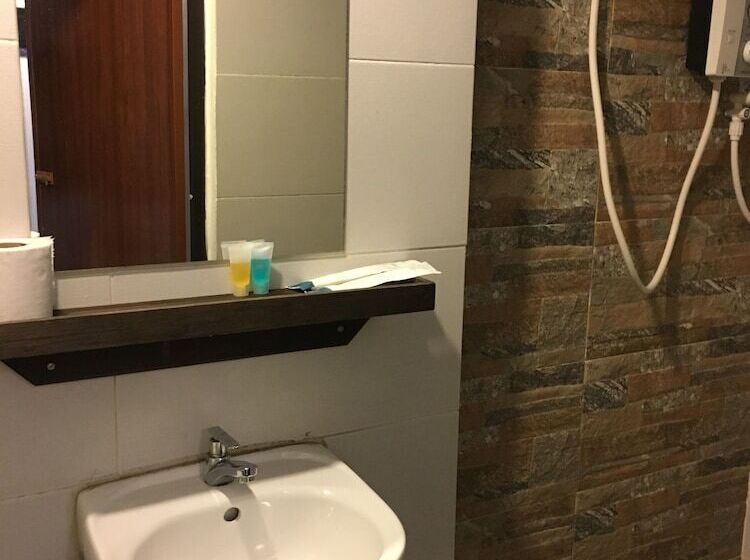 اتاق استاندارد, House Of My Eternal Love   Kulai Homestay
