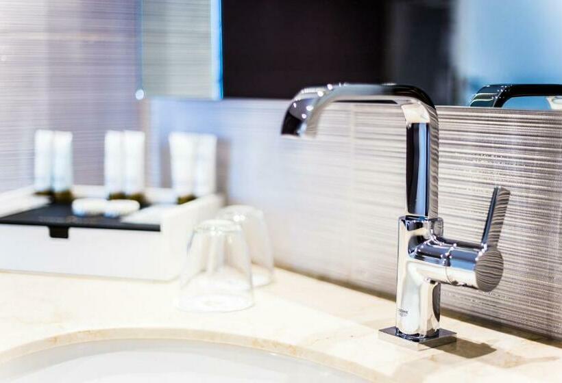 اتاق استاندارد, Golden Tulip Le Diplomate
