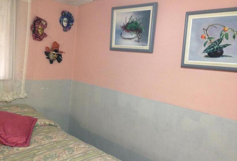Четырехместный Номер Стандарт, Mansion Samzara Hosteleria