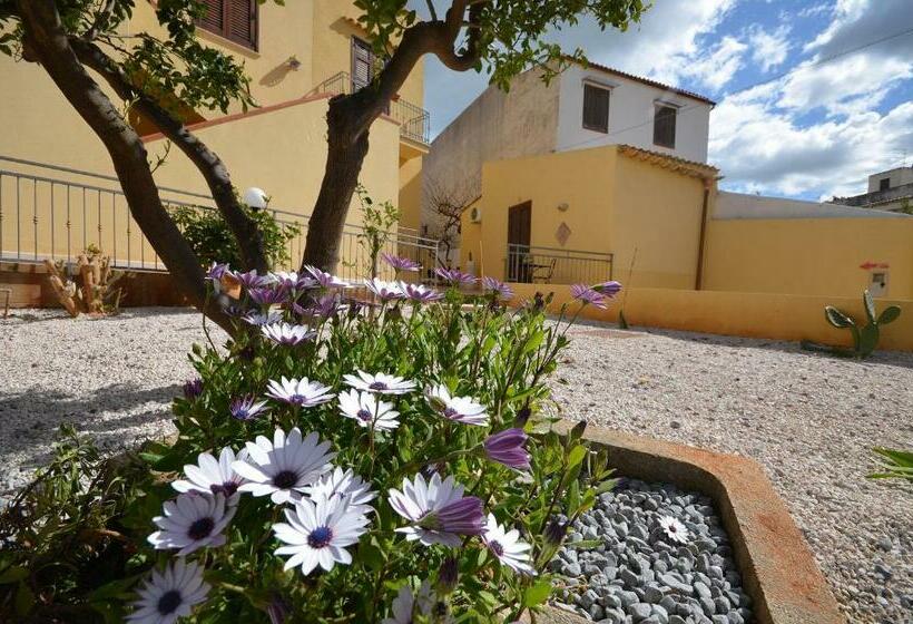اتاق لوکس, B&b Timpe Bianche
