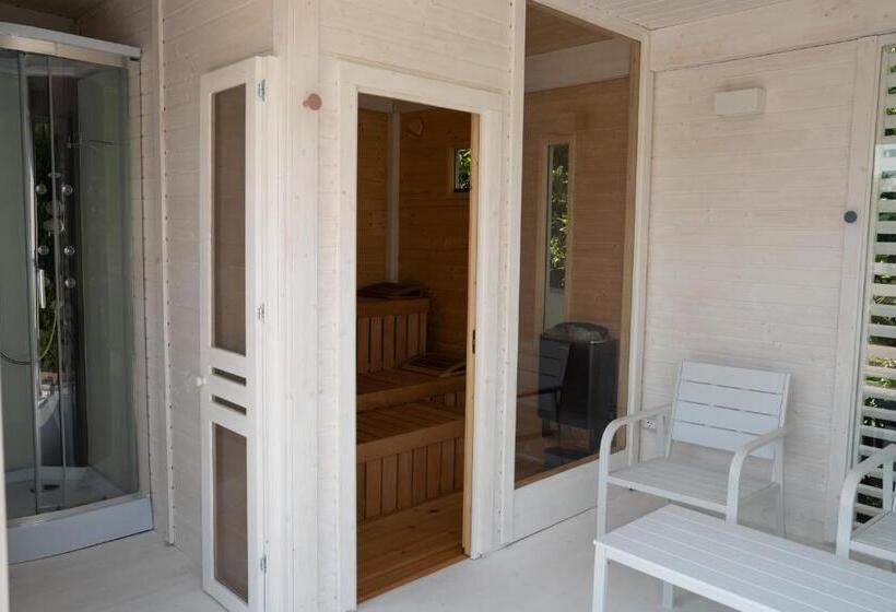 سوییت لوکس, Relais Santa Caterina