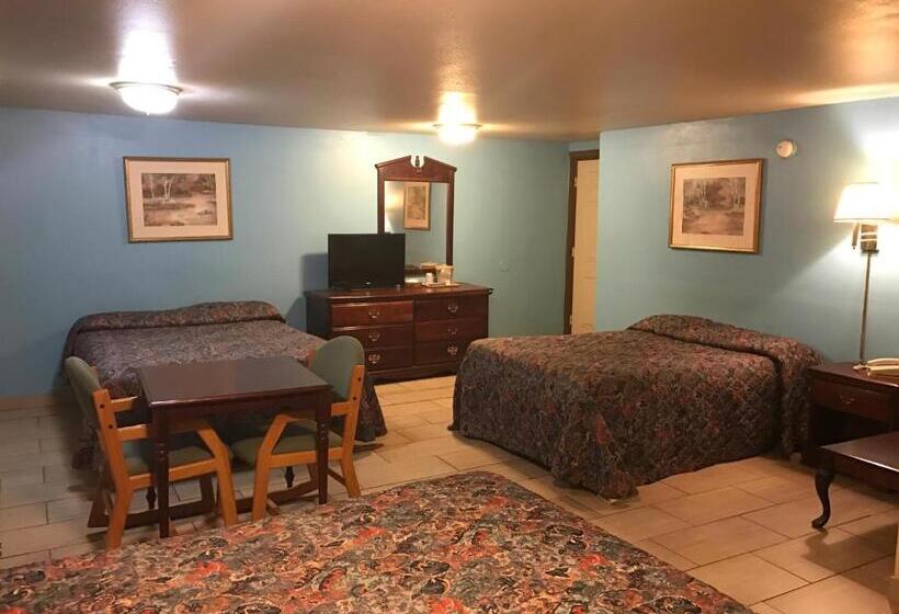 חדר סטנדרט לשלושה, Hwy Express Inn & Suites