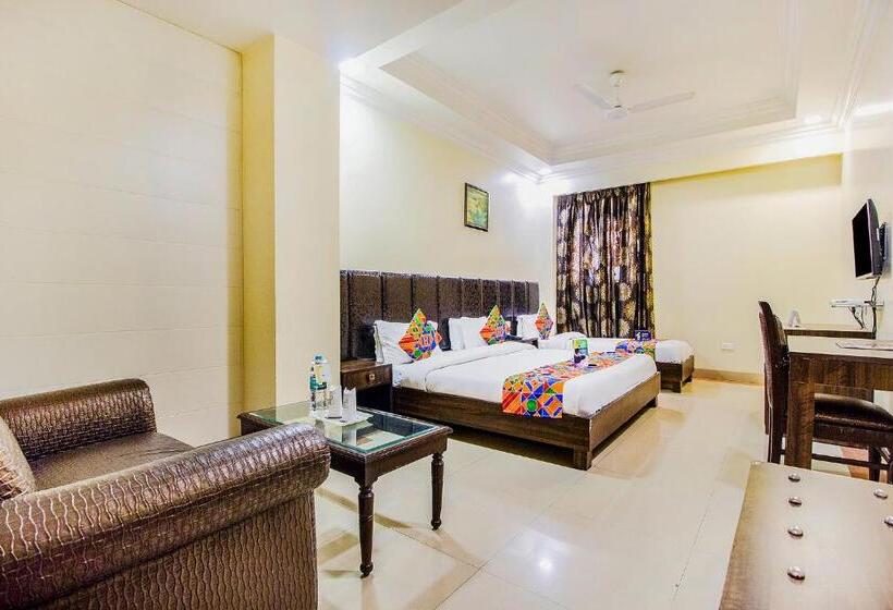 家庭间, Fabhotel Aaykay Model Town