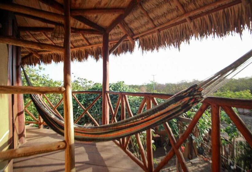 Номер Стандарт Вид на Море, Raízes Eco Hostel