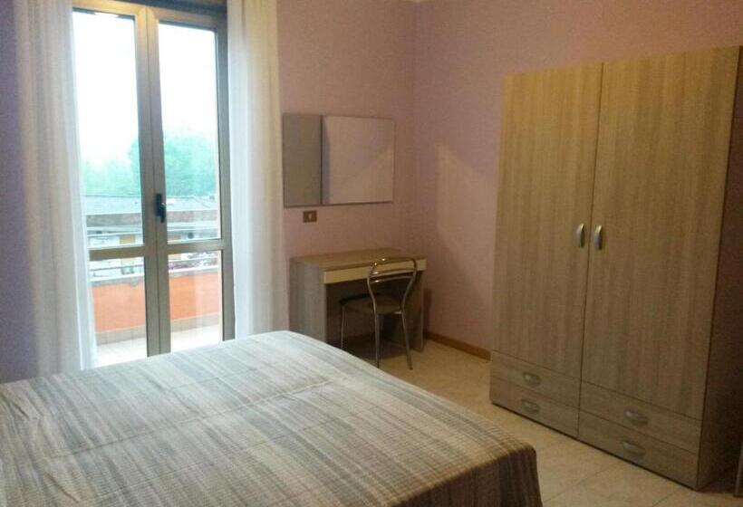 Номер Стандарт Трехместный, Albergo Esperia