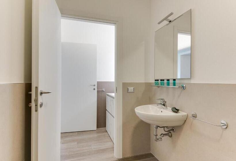 آپارتمان 1 خوابه با چشم‌انداز باغ, Elegance Suite Apartments