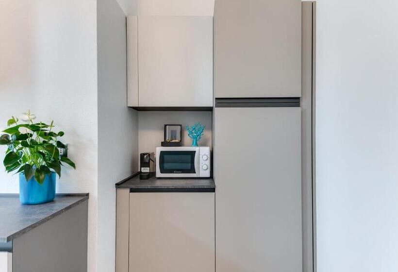 آپارتمان 1 خوابه با چشم‌انداز باغ, Elegance Suite Apartments