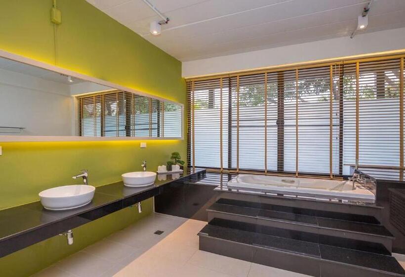 ویلای یک اتاق خوابه با استخر شنا, Veravian Resort