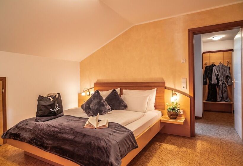 家庭山景房, Boutique Hotel Kircher