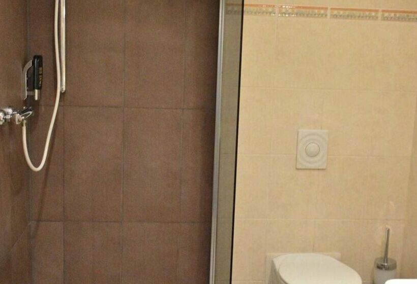 Номер Стандарт, B8 Voerde