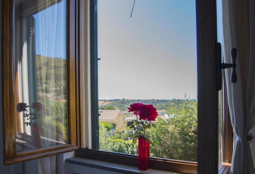Трехместный Superior Вид на Море, Villa Tresino B&b