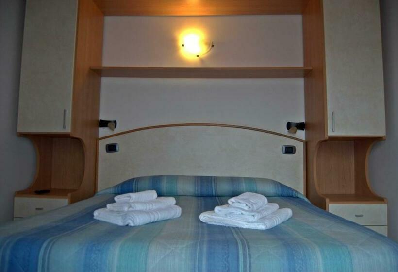 Номер Стандарт с Балконом, Casa Hotel Civitella