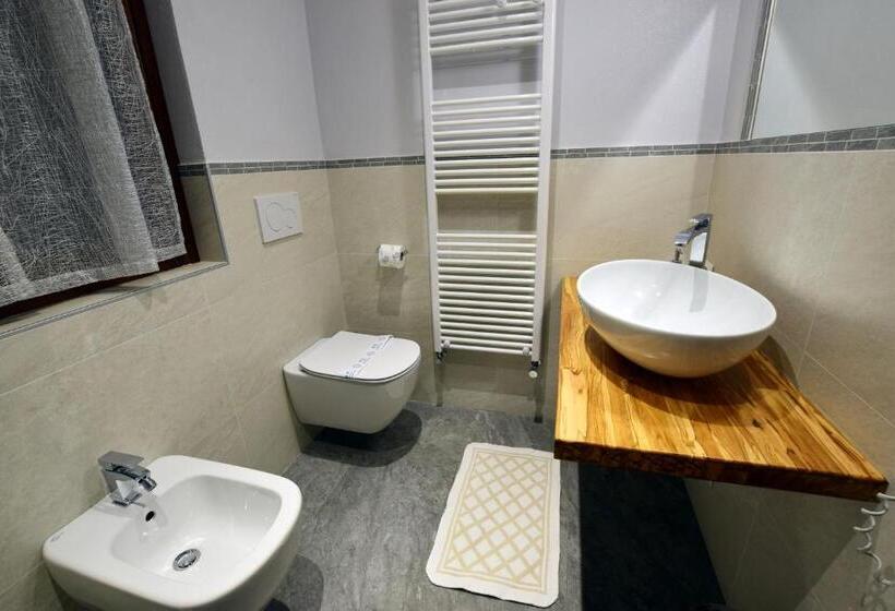 Номер Deluxe Вид на Озеро, Albergo Ristorante Orazio