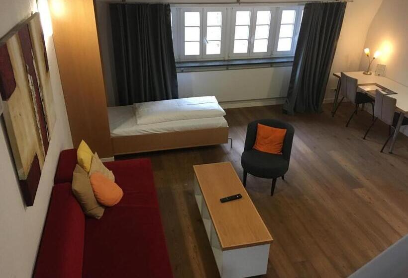 Семейный Номер, Jugendstilhotel Trifels
