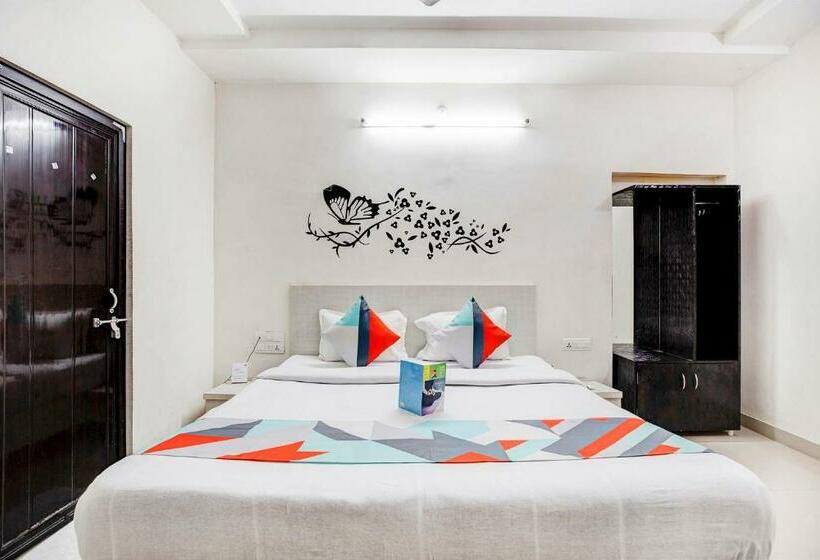 Номер Deluxe, Fabhotel Himanshi