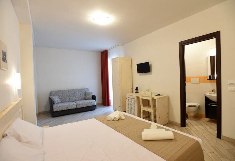 Четырехместный Номер Стандарт, Camere Le Vie Di Omero