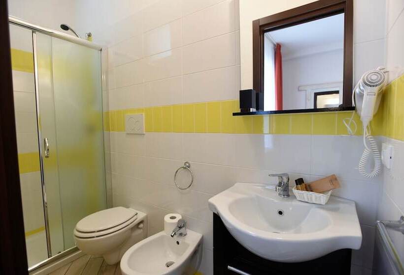 Четырехместный Номер Стандарт, Camere Le Vie Di Omero