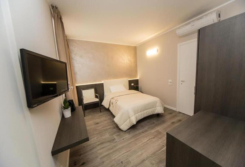 Номер Стандарт Индивидуальный, B&b Corte Sul Naviglio Cin I T 0 1 5 0 7 0 C 1 3 X U I L Q C V