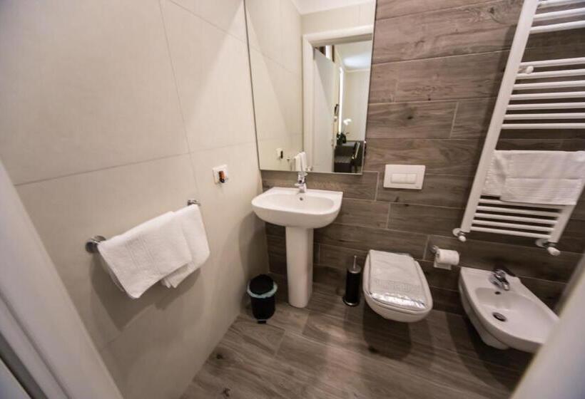 Номер Стандарт Индивидуальный, B&b Corte Sul Naviglio Cin I T 0 1 5 0 7 0 C 1 3 X U I L Q C V
