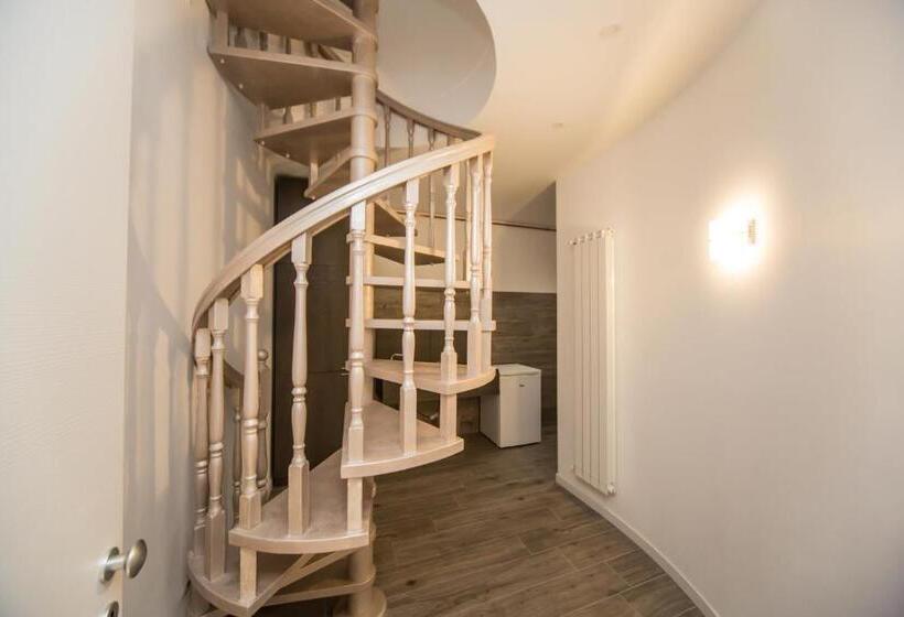 스탠다드 룸 킹사이즈 침대, B&b Corte Sul Naviglio Cin I T 0 1 5 0 7 0 C 1 3 X U I L Q C V