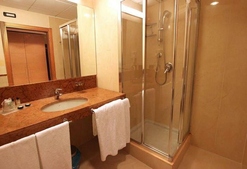 اتاق استاندارد یک نفره, Golf Hotel Milano