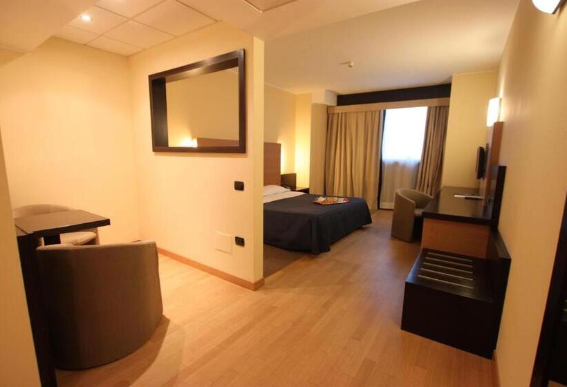اتاق استاندارد یک نفره, Golf Hotel Milano