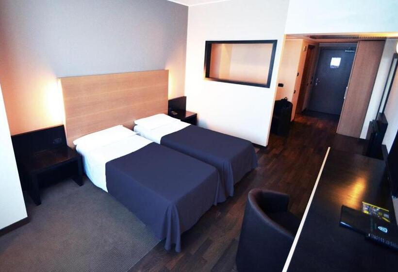 اتاق استاندارد, Golf Hotel Milano