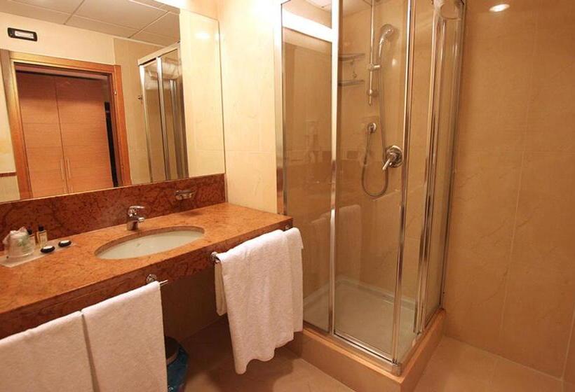 اتاق راحتی سه تخته, Golf Hotel Milano